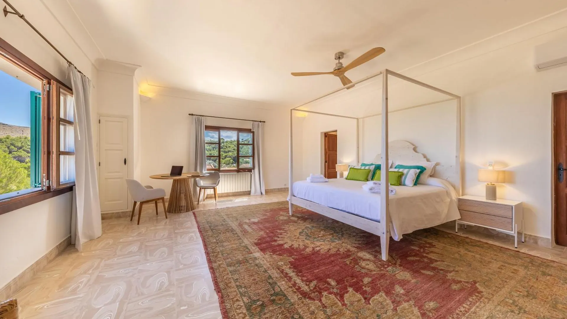 Villa Cavall Bernat Con Vistas Al Mar Cala de Sant Vicenc