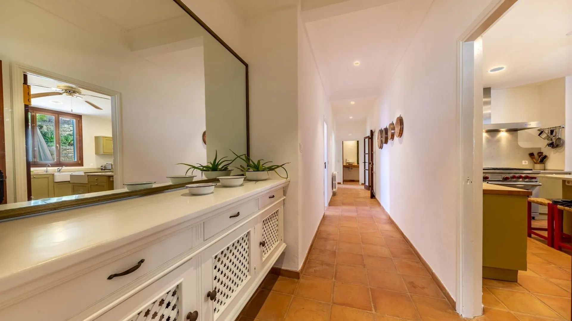 Villa Cavall Bernat Con Vistas Al Mar Cala de Sant Vicenc 스페인